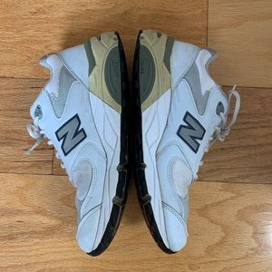 New Balance Sneakers